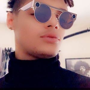 Meet your Posher, Bladimir